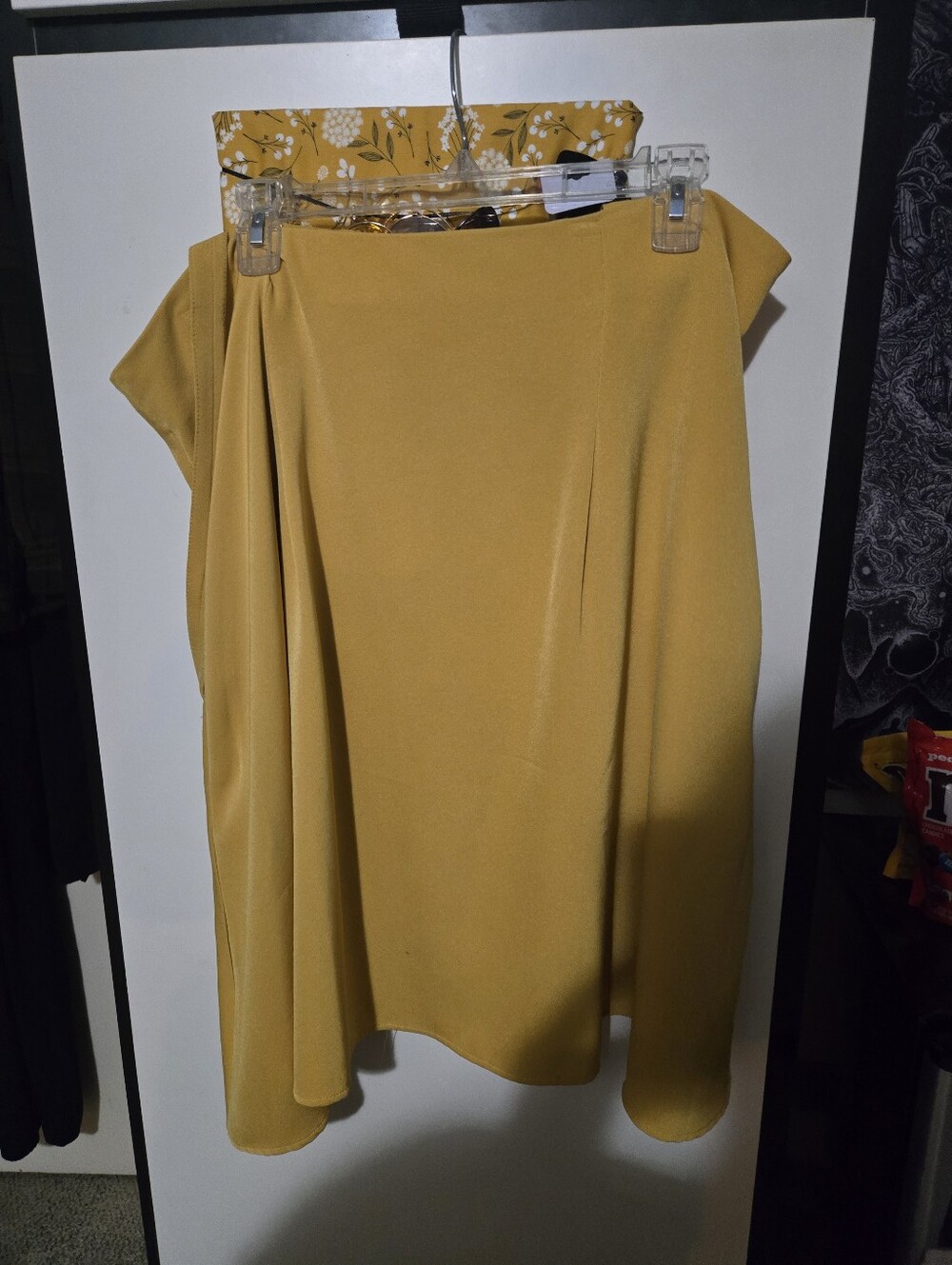 Yellow A-Line Suspender Skirt - Women's - Picture 2 of 3